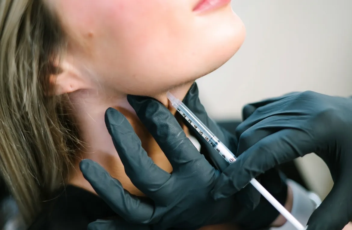 Kybella injectable for sculpted jawline | Arabella Medical Aesthetics | Knoxville, TX